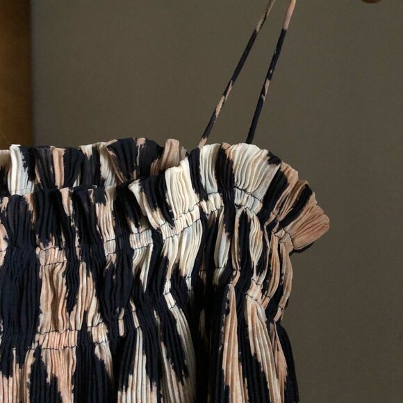 GANNI - Pleated Georgette Crop Top - Maxi Leopard - Picture 9 of 10